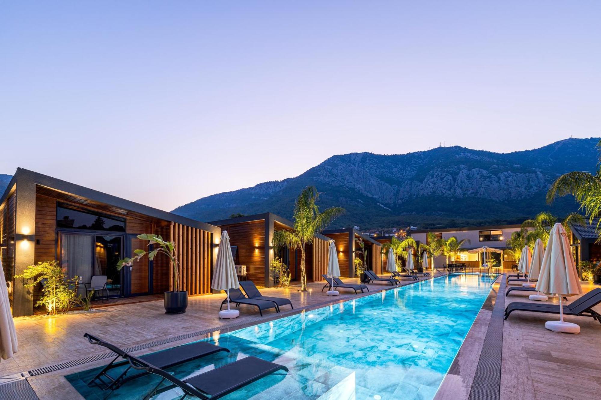 Rota Kilidonia Karaoez Suites&Villas Exterior photo